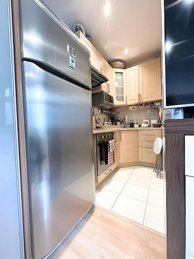 Blue Apartment In City Center, Best Location Pozsony Kültér fotó